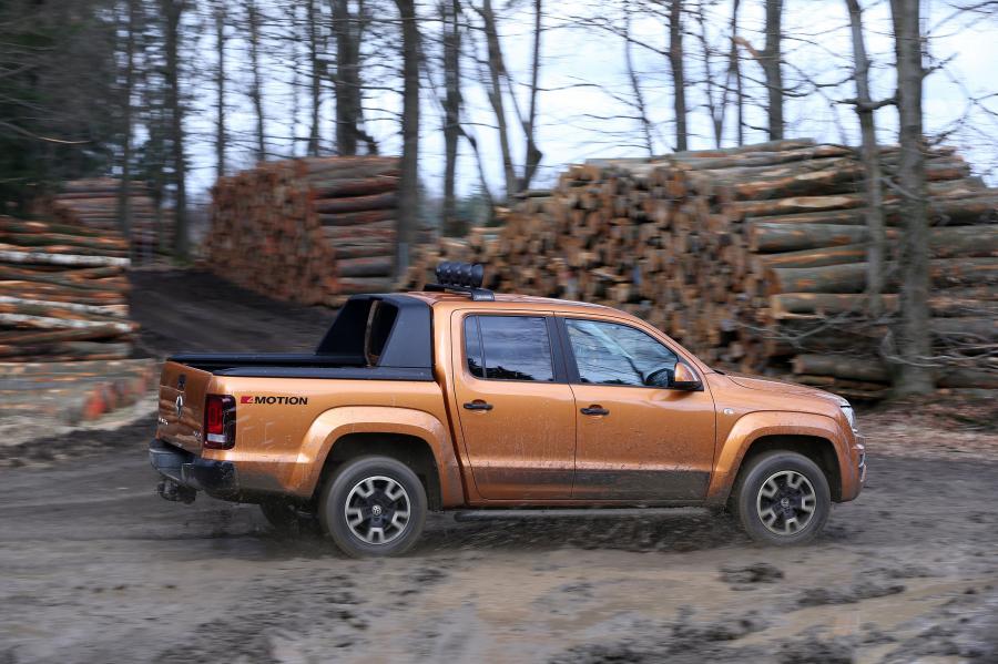  Volkswagen Amarok Double Cab Canyon 2016 года  (фото 3 из 3)